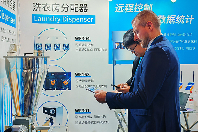 新品首發(fā) | 莫研機電粉體化料分配器 驚艷亮相 2025 中國洗滌展！